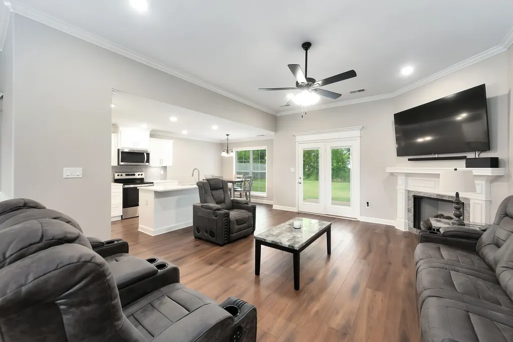 54 Golden Brooke Drive Jackson TN 38305
