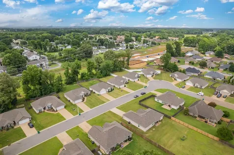 54 Golden Brooke Drive Jackson TN 38305