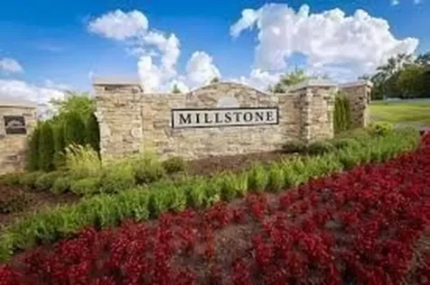 1033 Harvest Acres Hendersonville TN 37075
