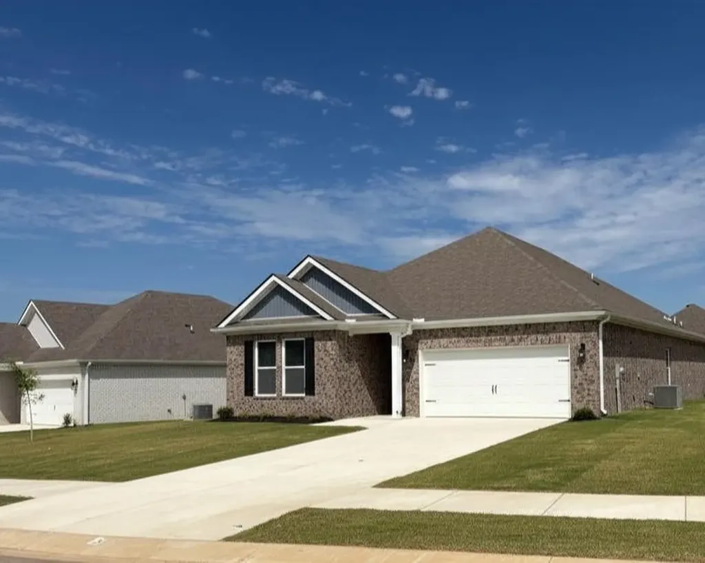 320 Windemere Loop Oakland TN 38060