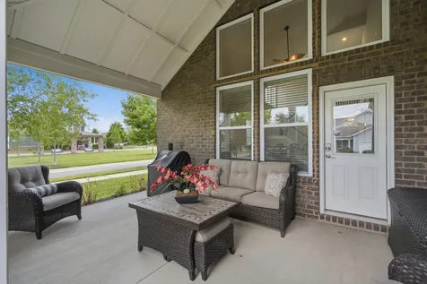 1551 Drakes Creek Road Hendersonville TN 37075