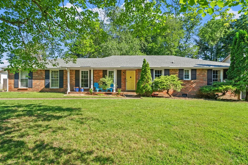 1534 Armistead Drive Clarksville TN 37042