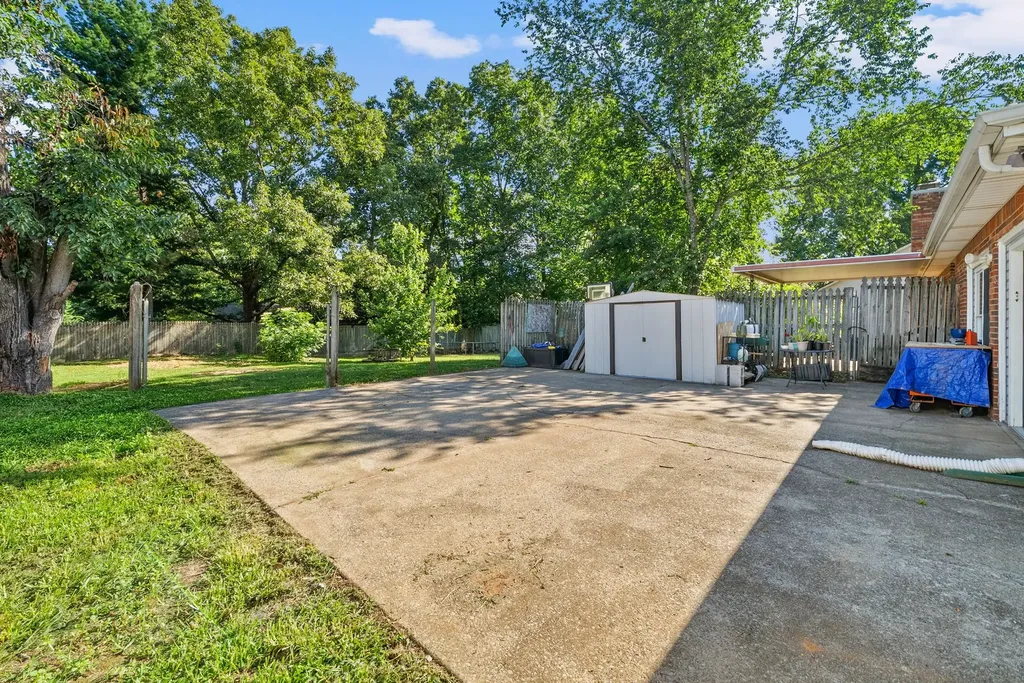 1534 Armistead Drive Clarksville TN 37042