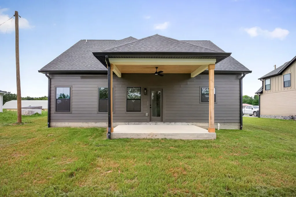 193 Cripps Lane Smithville TN 37166