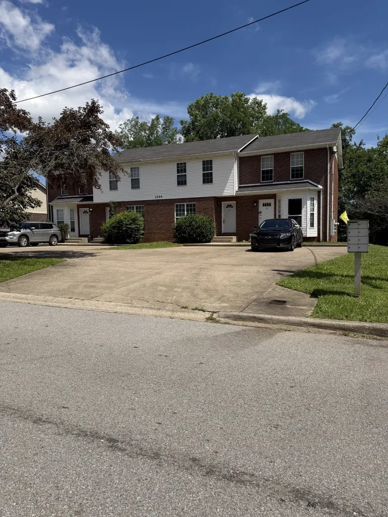 1244 Parkway Place Clarksville TN 37042