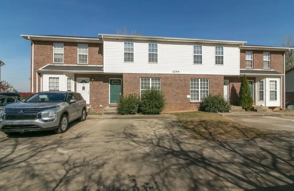 1244 Parkway Place Clarksville TN 37042