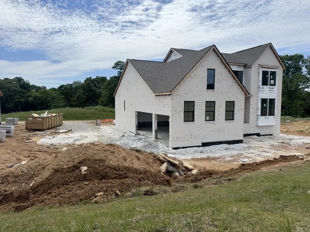 572 Baker Road Columbia TN 38401