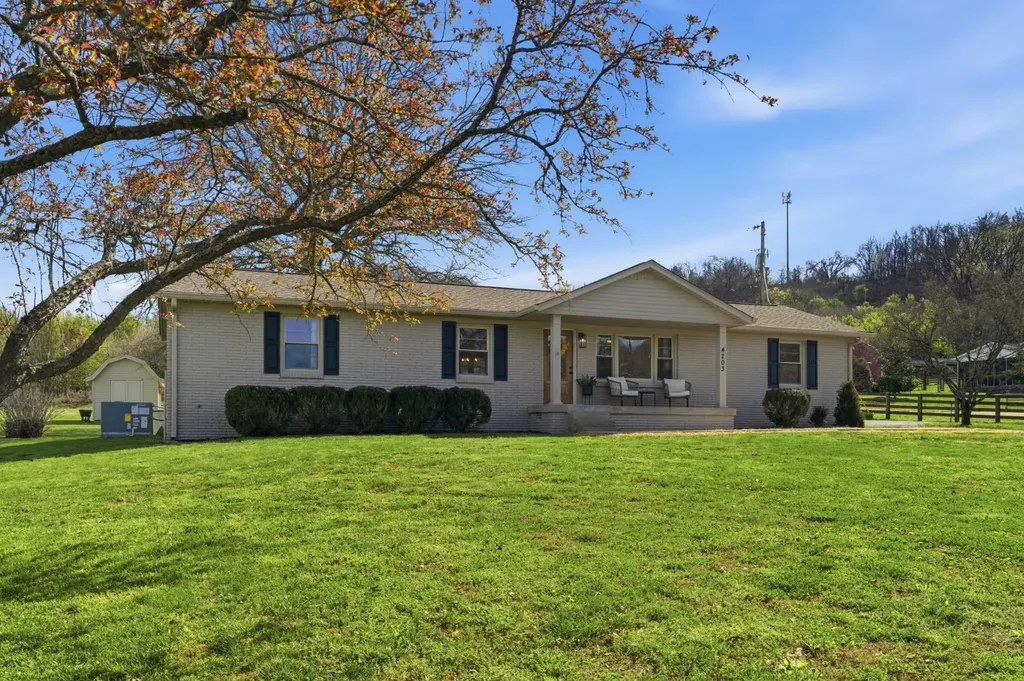 4203 Pulaski Highway Culleoka TN 38451