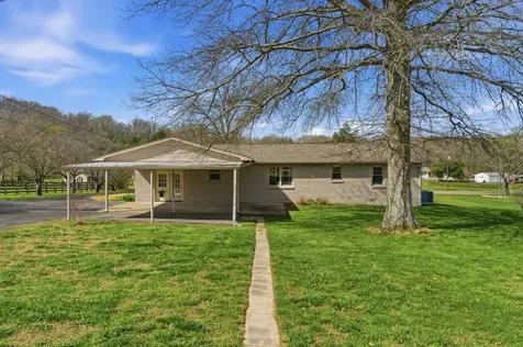 4203 Pulaski Highway Culleoka TN 38451