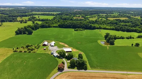 5039 Somerville Road Cross Plains TN 37049