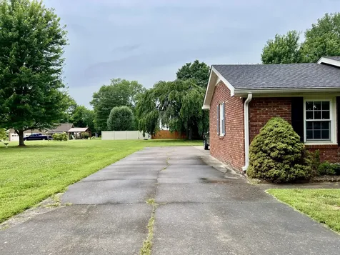 1010 S College Street Franklin KY 42134