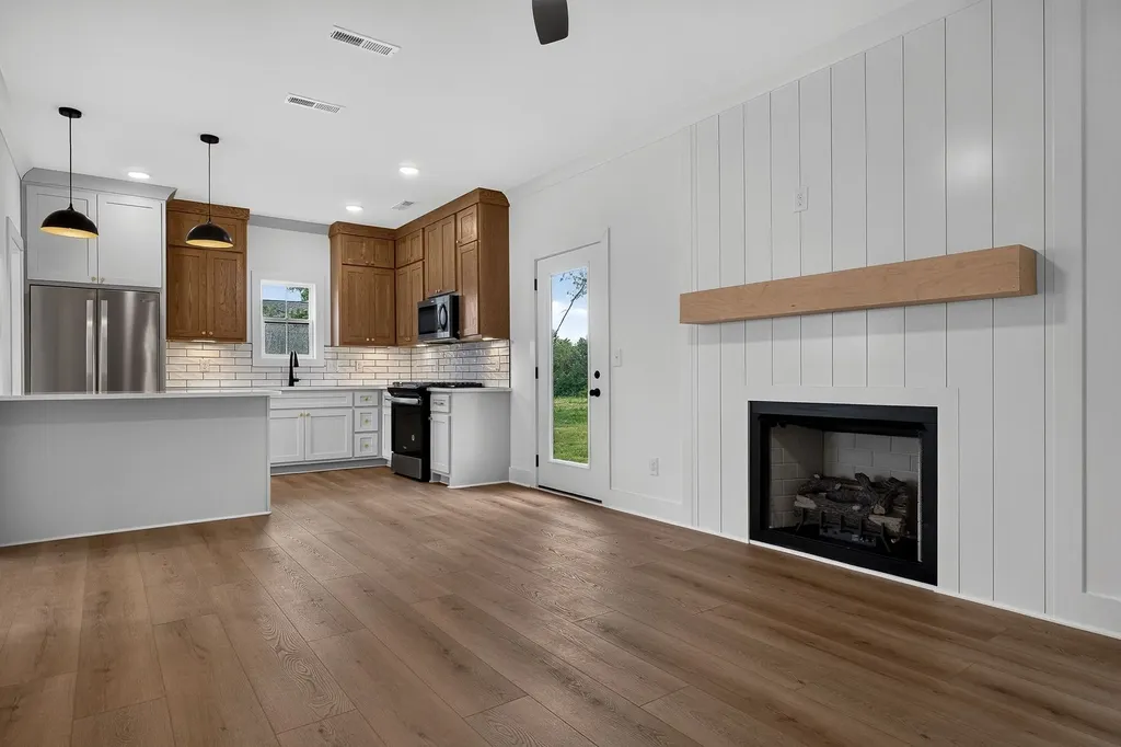 241 Cripps Lane Smithville TN 37166