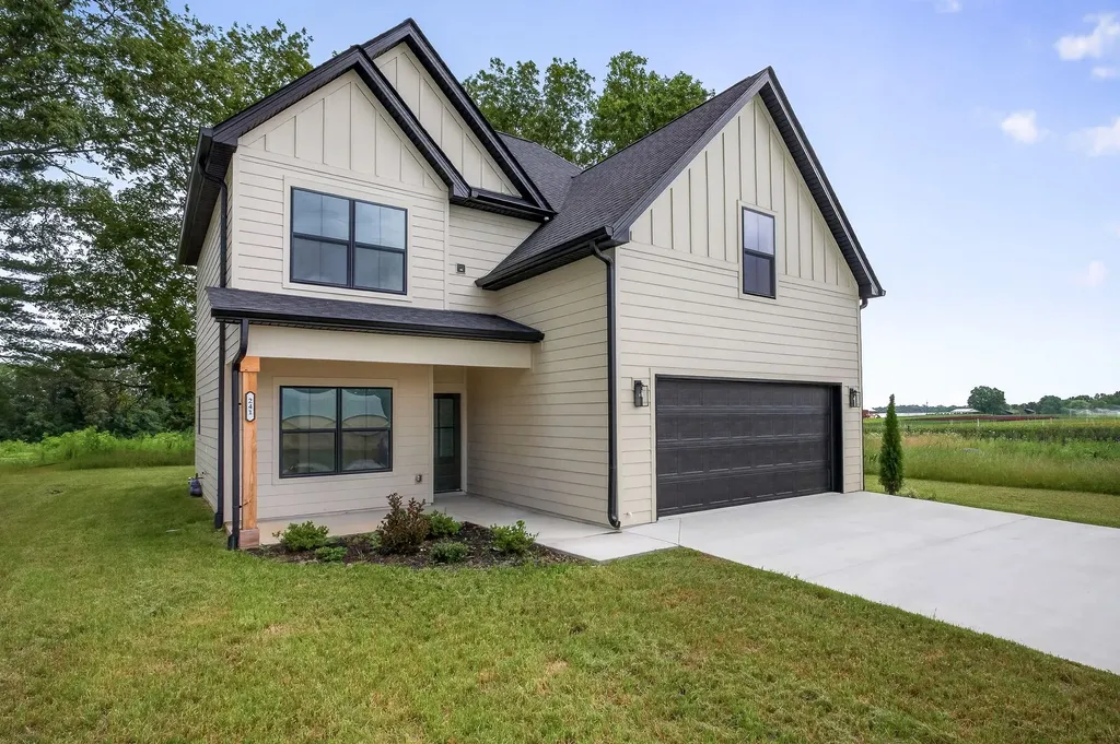 241 Cripps Lane Smithville TN 37166