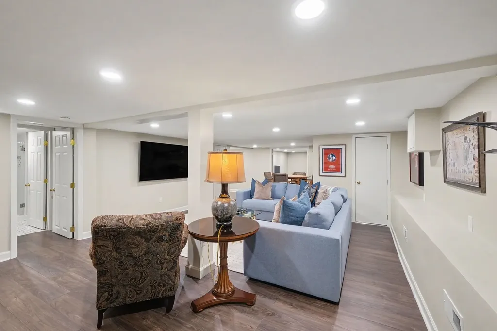 4629 Shys Hill Road Nashville TN 37215