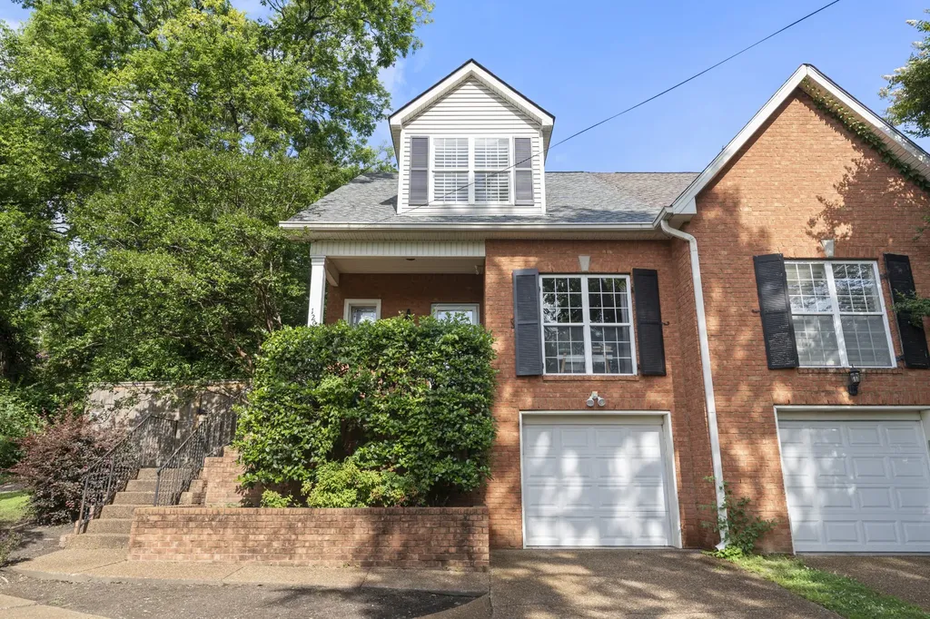 1200A Cedar Lane Nashville TN 37212