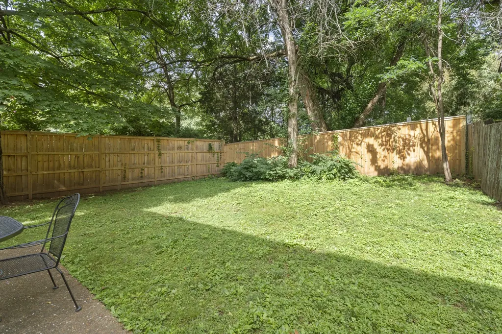 1200A Cedar Lane Nashville TN 37212