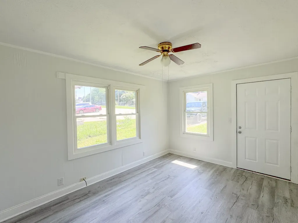 211 Hayes Street Hartsville TN 37074