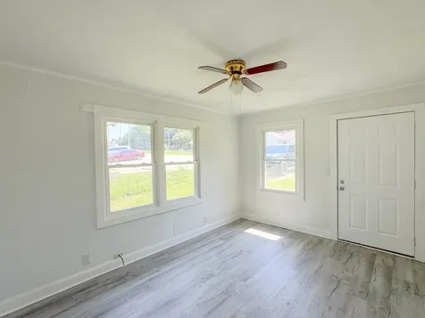 211 Hayes Street Hartsville TN 37074