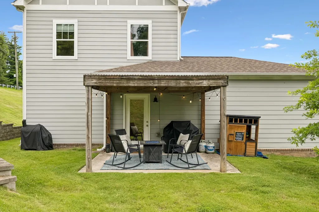 2387 Somerset Valley Drive Antioch TN 37013