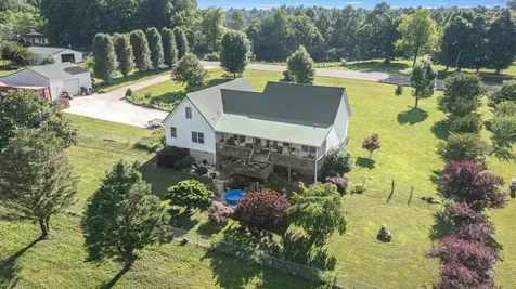 1621 Shelbyville Highway Petersburg TN 37144