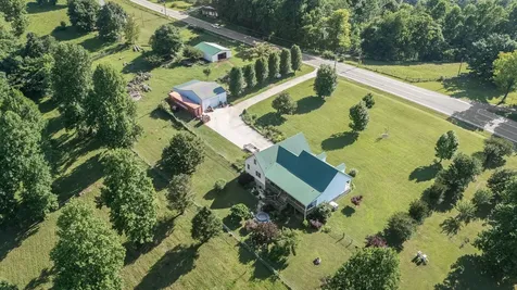 1621 Shelbyville Highway Petersburg TN 37144