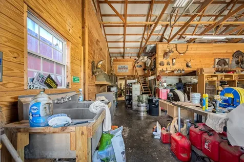 1621 Shelbyville Highway Petersburg TN 37144