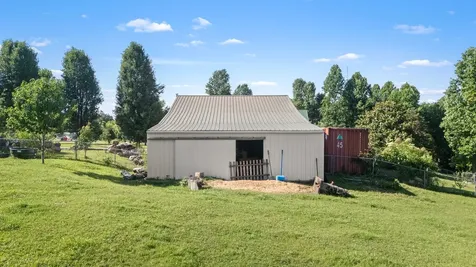 1621 Shelbyville Highway Petersburg TN 37144