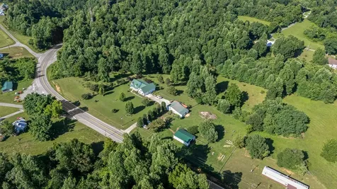 1621 Shelbyville Highway Petersburg TN 37144