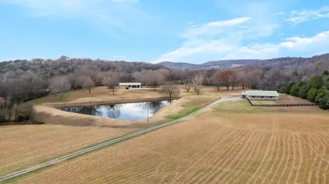 3100 Floyd Road Eagleville TN 37060