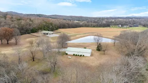 3100 Floyd Road Eagleville TN 37060