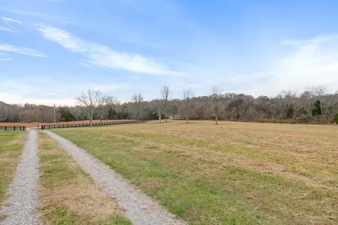 3100 Floyd Road Eagleville TN 37060
