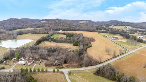 3100 Floyd Road Eagleville TN 37060