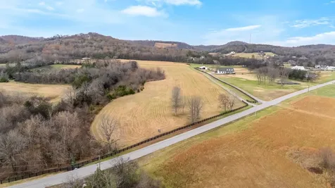3100 Floyd Road Eagleville TN 37060