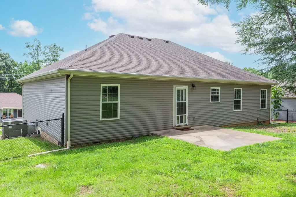 107 Doak Street Shelbyville TN 37160