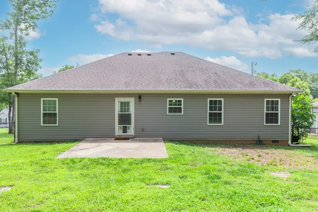 107 Doak Street Shelbyville TN 37160