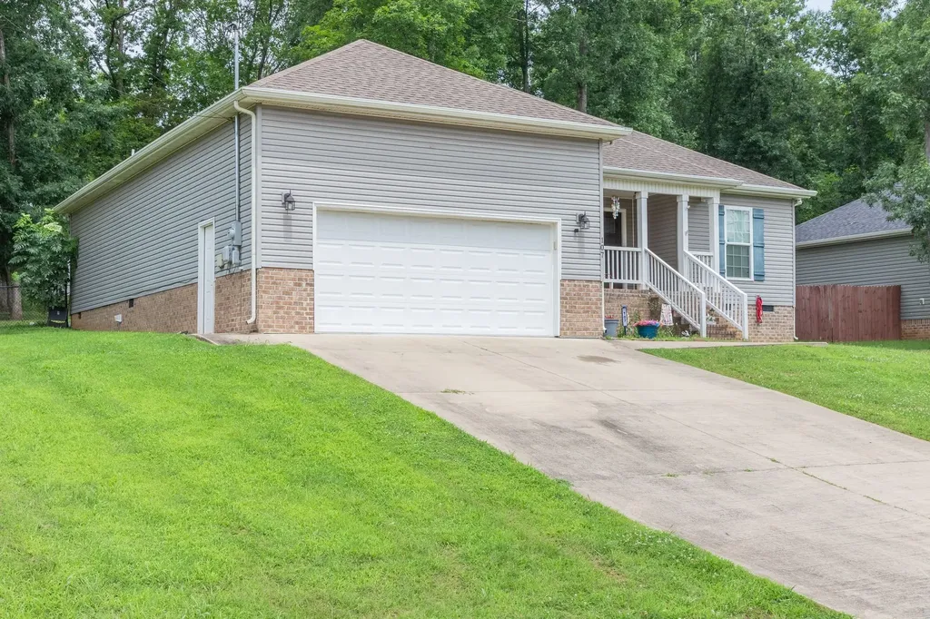 107 Doak Street Shelbyville TN 37160