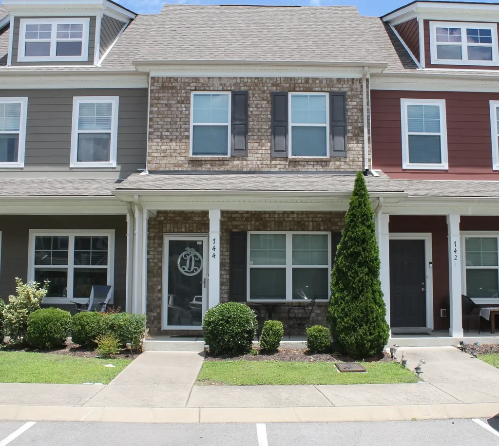 744 Bradburn Village Way Antioch TN 37013