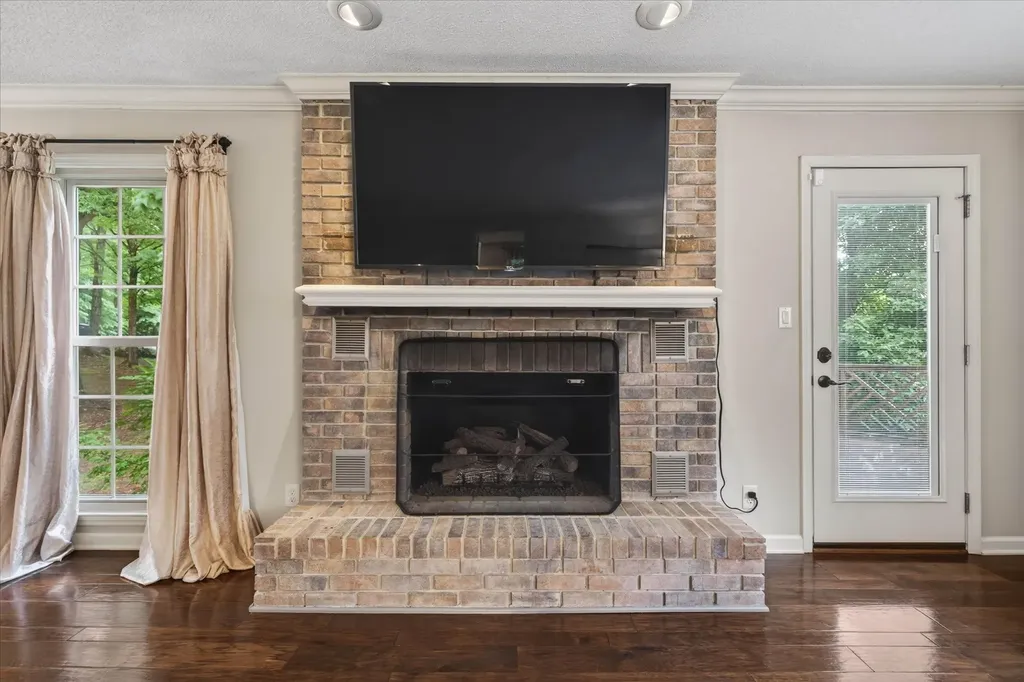 1610 Deerfield Drive Clarksville TN 37043