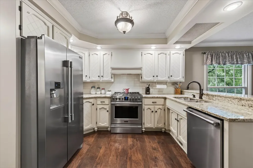 1610 Deerfield Drive Clarksville TN 37043