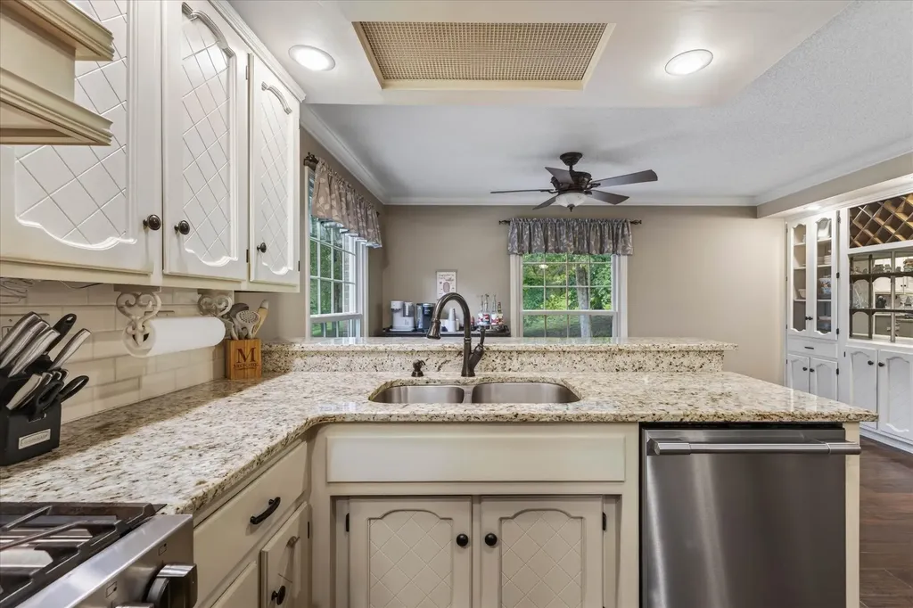 1610 Deerfield Drive Clarksville TN 37043