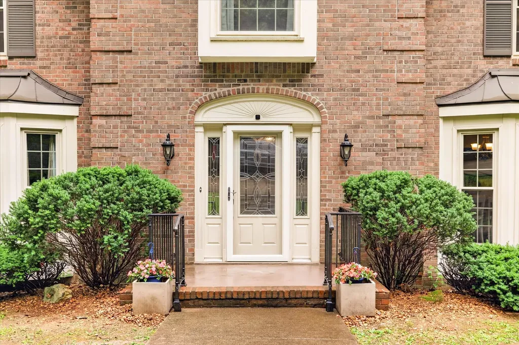 1610 Deerfield Drive Clarksville TN 37043