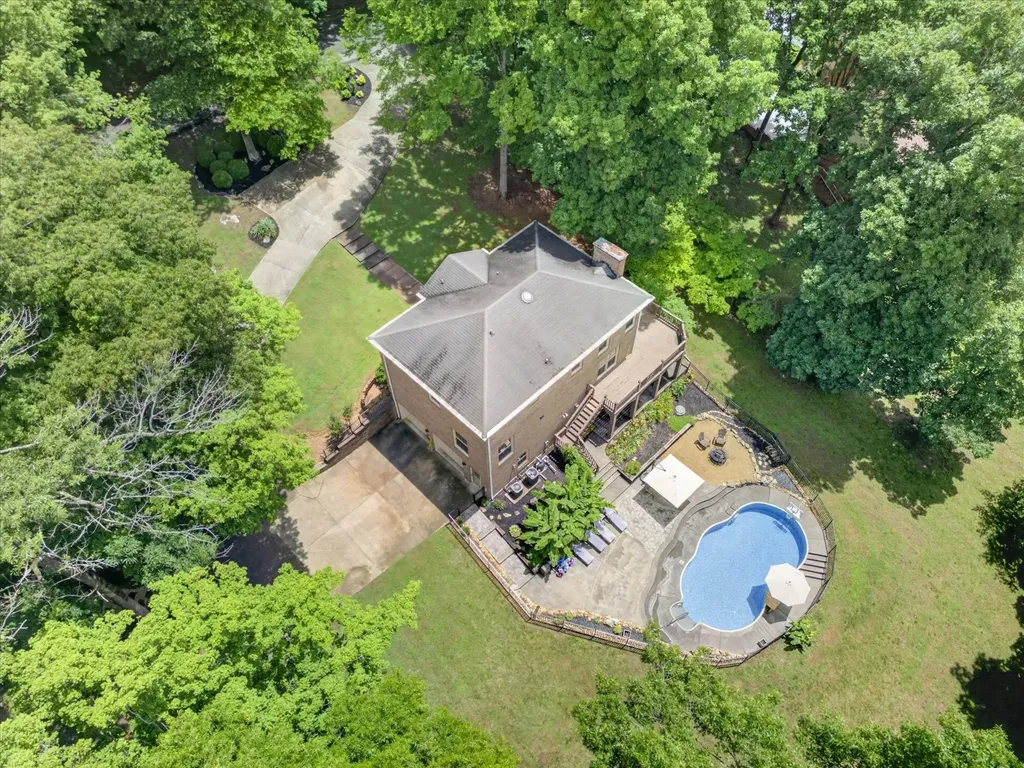 1610 Deerfield Drive Clarksville TN 37043