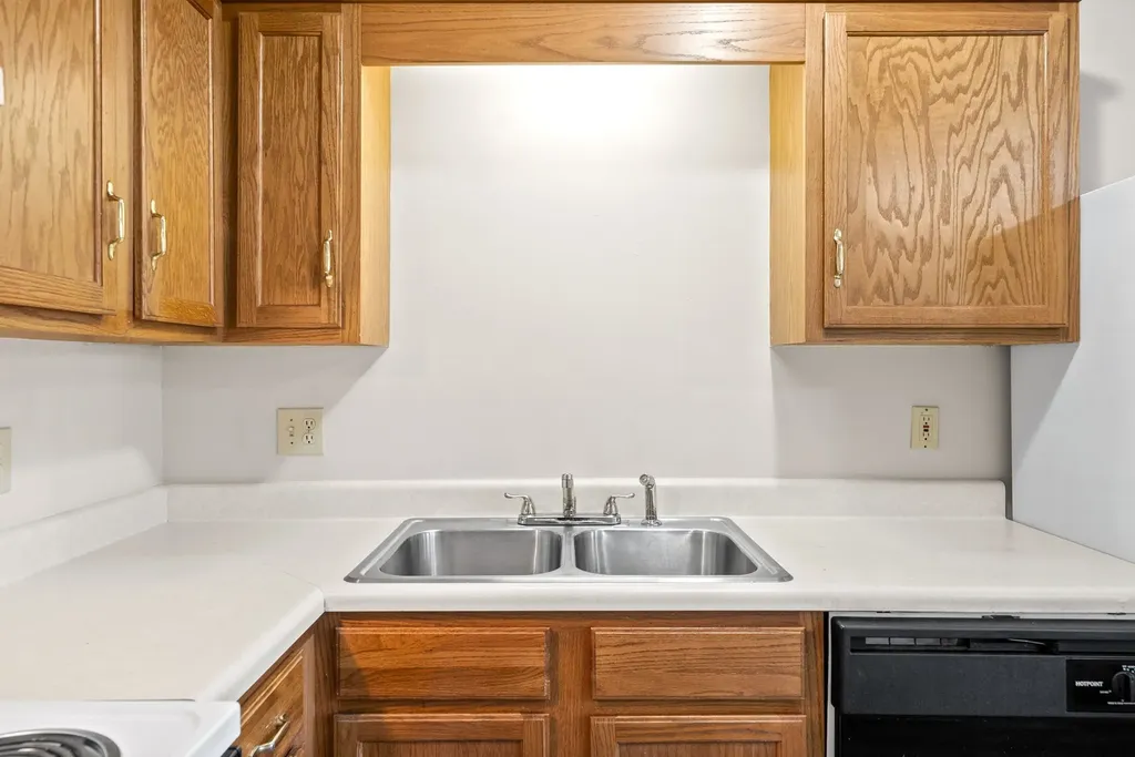 2303 Raleigh Court Clarksville TN 37043