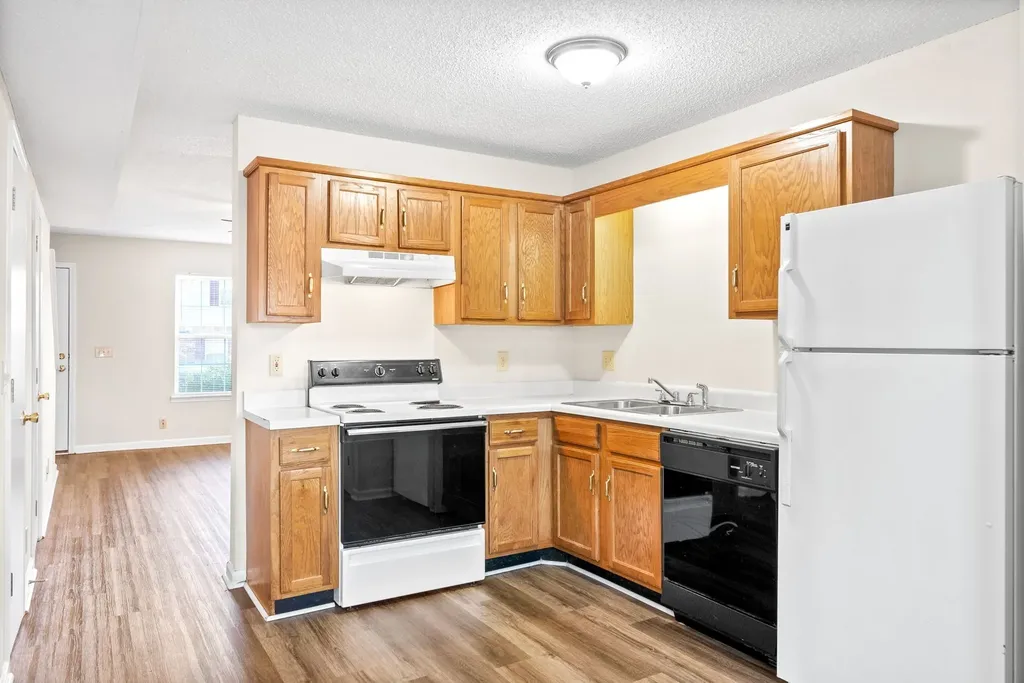 2303 Raleigh Court Clarksville TN 37043