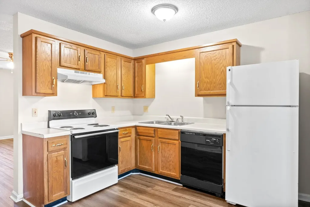 2303 Raleigh Court Clarksville TN 37043