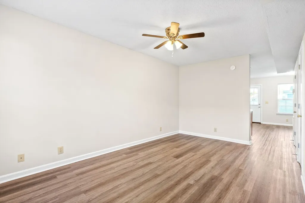2303 Raleigh Court Clarksville TN 37043