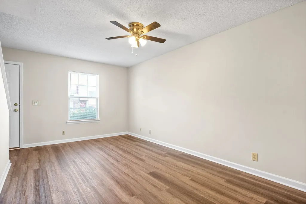 2303 Raleigh Court Clarksville TN 37043