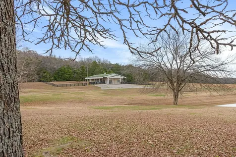 3100 Floyd Road Eagleville TN 37060