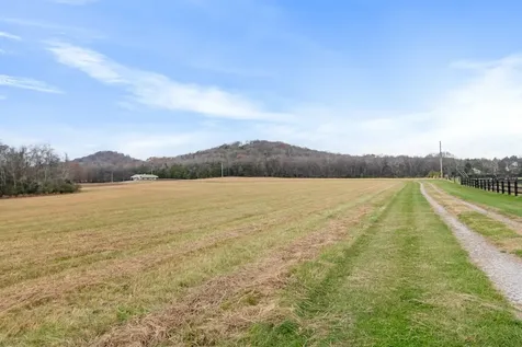 3100 Floyd Road Eagleville TN 37060