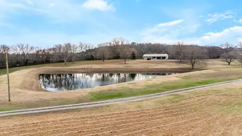 3100 Floyd Road Eagleville TN 37060